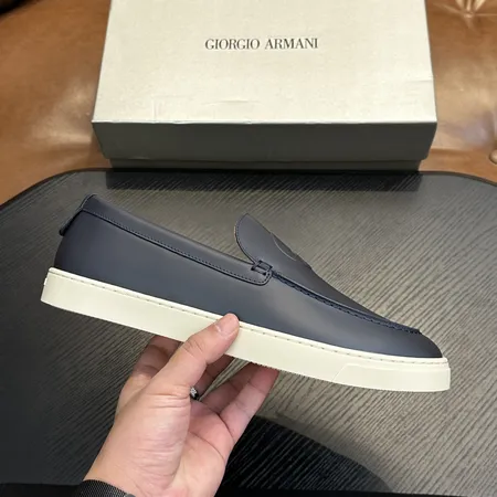 アルマーニ カジュアルシューズ