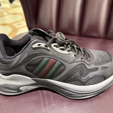 グッチ スニーカー