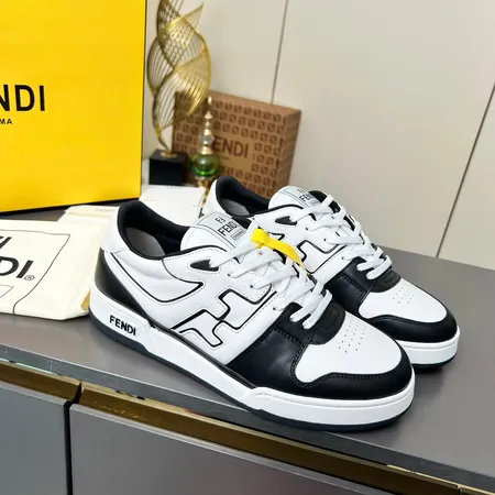 フェンディ スニーカー