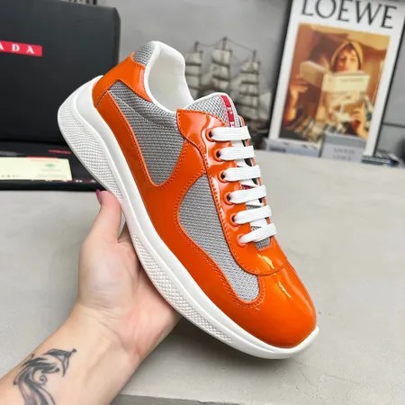 プラダ スニーカー