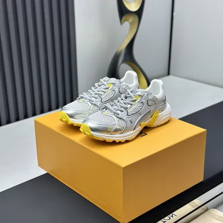 ルイヴィトン カジュアルシューズ