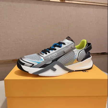 フェンディ スニーカー