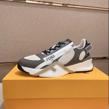 フェンディ スニーカー