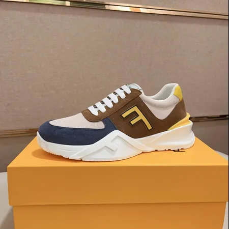 フェンディ スニーカー