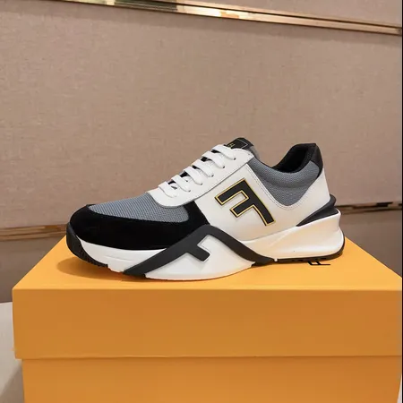 フェンディ スニーカー