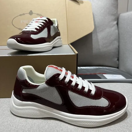 プラダ カジュアルシューズ