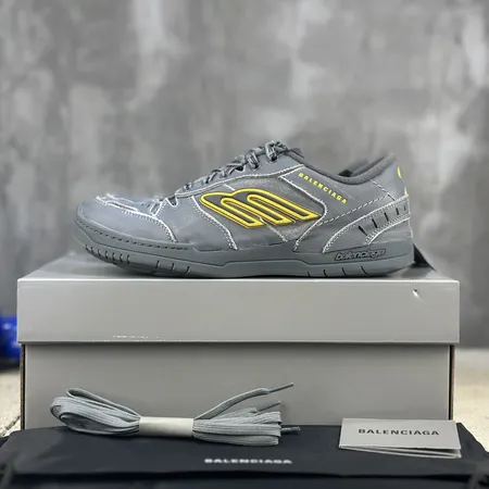 バレンシアガ カジュアルシューズ