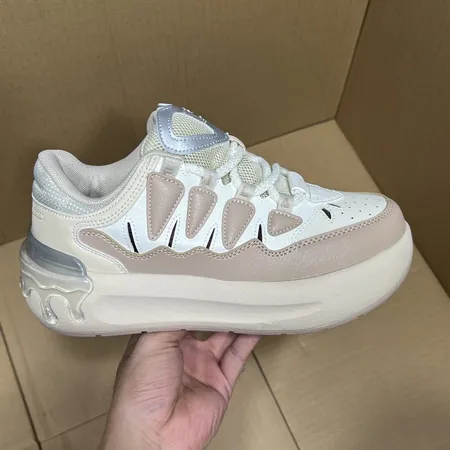 フィラ スニーカー