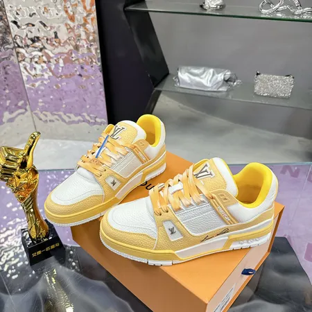 ルイヴィトン カジュアルシューズ