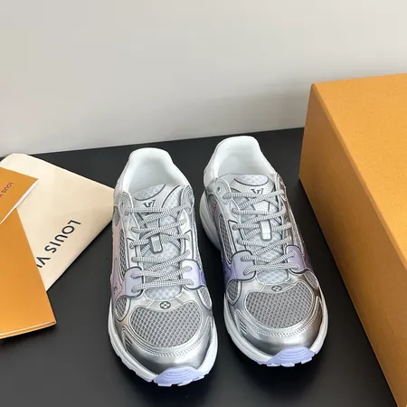 ルイヴィトン スニーカー