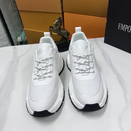 アルマーニ スニーカー