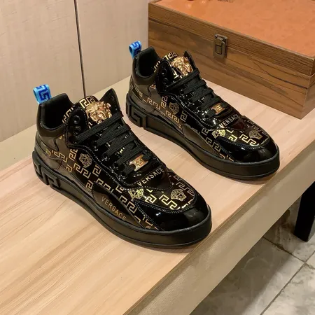 ヴェルサーチ カジュアルシューズ