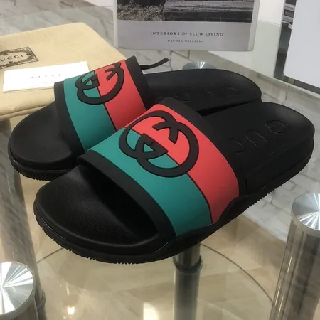 グッチ スリッパ