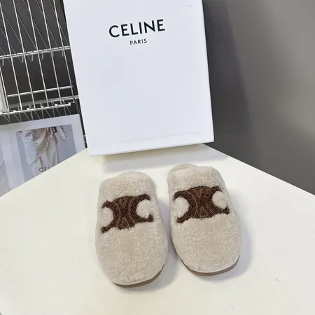 セリーヌ スリッパ