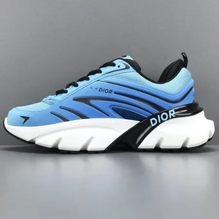 ディオール スニーカー