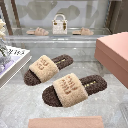 ミュウミュウ スリッパ