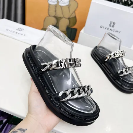 ジバンシィ スリッパ