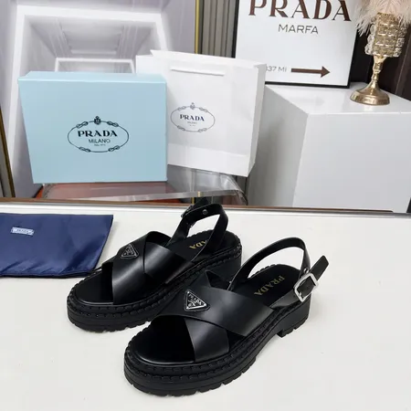 プラダ サンダル
