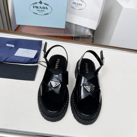 プラダ サンダル