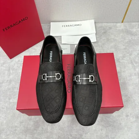 フェラガモ ビジネスシューズ