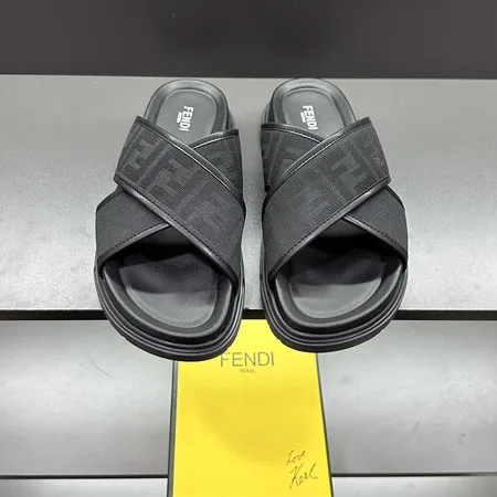 フェンディ スリッパ