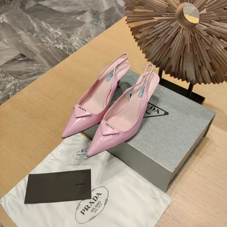 プラダ サンダル