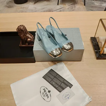 プラダ サンダル