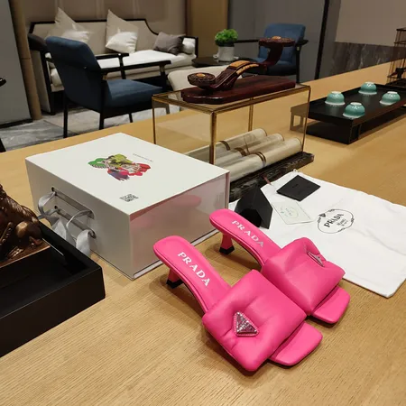 プラダ サンダル