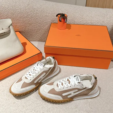 エルメス スニーカー