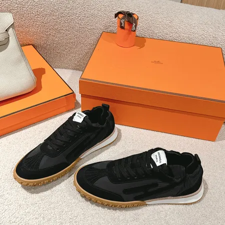 エルメス スニーカー