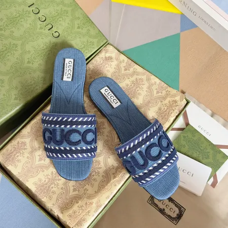 グッチ スリッパ