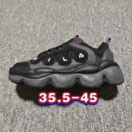 フィラ スニーカー