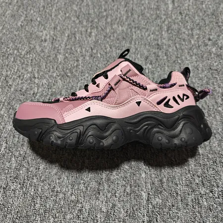 フィラ スニーカー