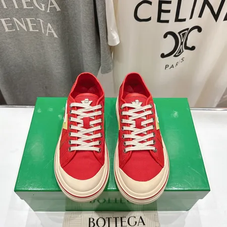 ボッテガ ヴェネタ カジュアルシューズ