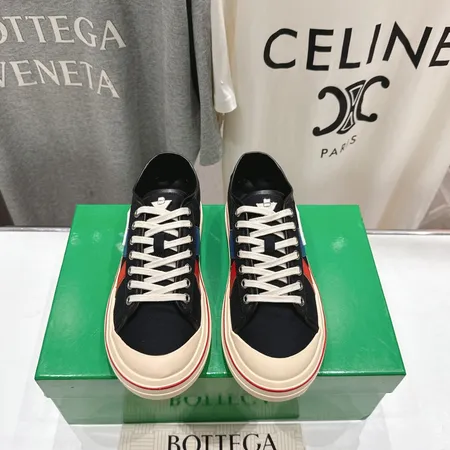 ボッテガ ヴェネタ カジュアルシューズ