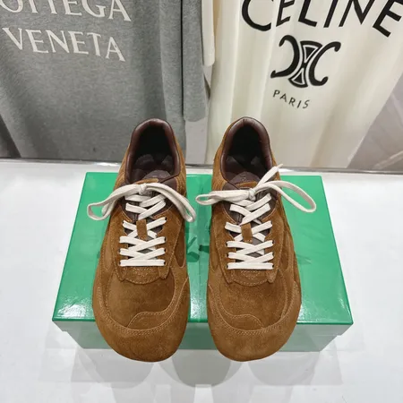 ボッテガ ヴェネタ カジュアルシューズ