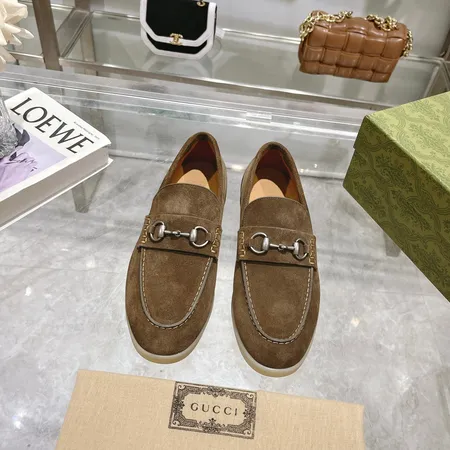 グッチ ビジネスシューズ