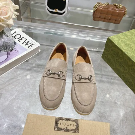 グッチ ビジネスシューズ