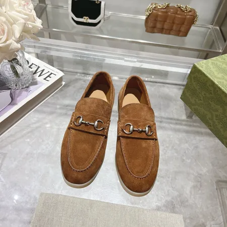 グッチ ビジネスシューズ