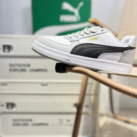 プーマ カジュアルシューズ