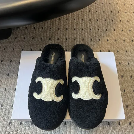 セリーヌ スリッパ