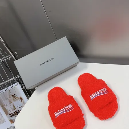 バレンシアガ スリッパ