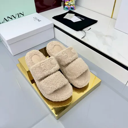 セリーヌ スリッパ