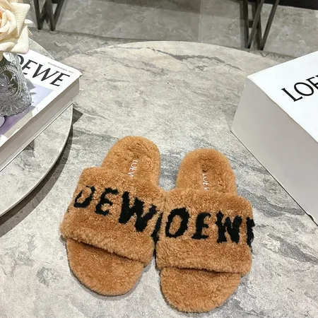 ロエベ スリッパ