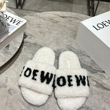 ロエベ スリッパ