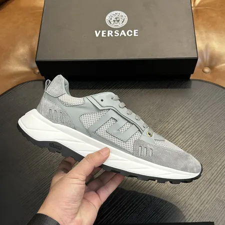 ヴェルサーチ カジュアルシューズ