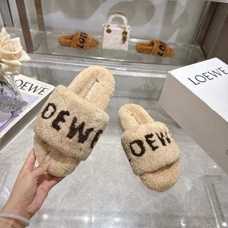 ロエベ スリッパ