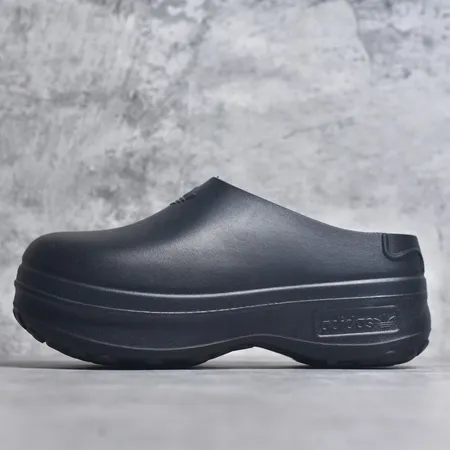 アディダス スリッパ