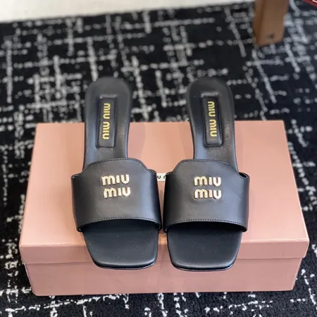 ミュウミュウ サンダル