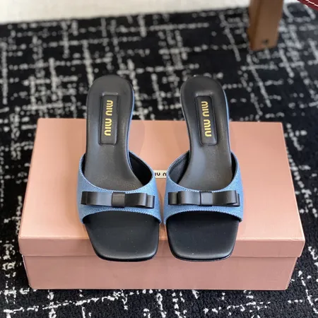 ミュウミュウ サンダル